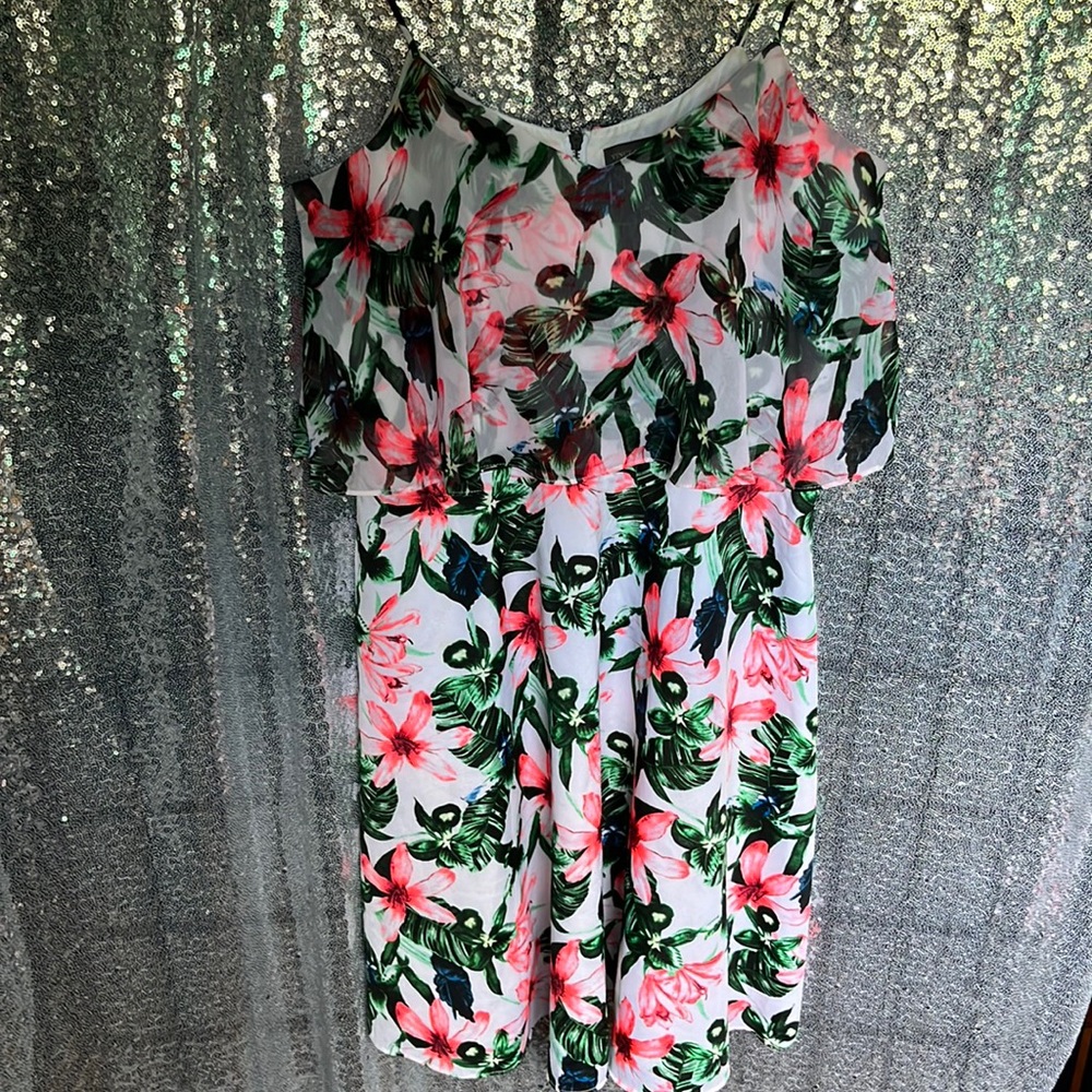 Vince Camuto floral dress size 2